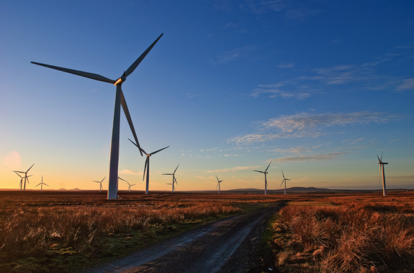 UK windfarms raise new power production record